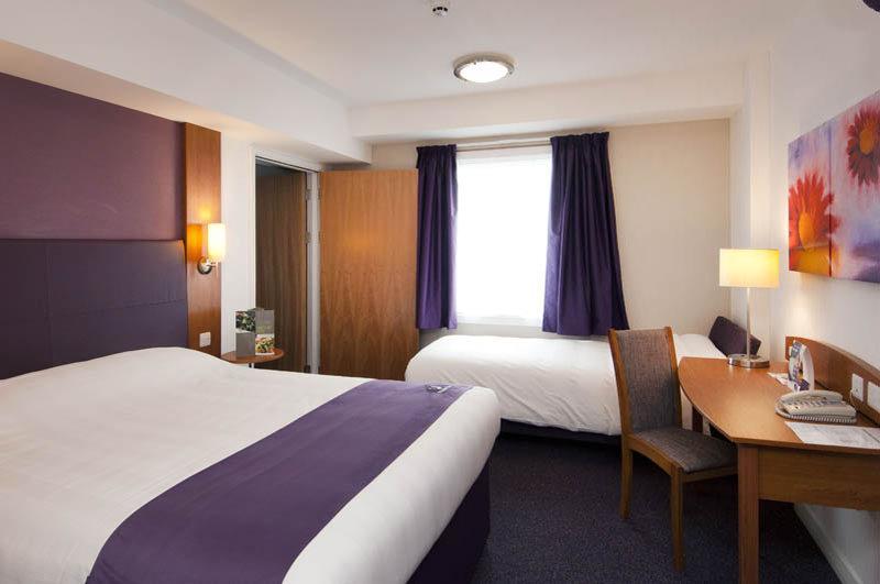 Premier Inn Huntingdon Luaran gambar