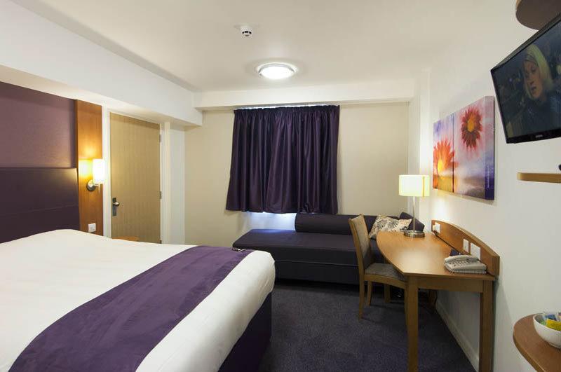 Premier Inn Huntingdon Luaran gambar